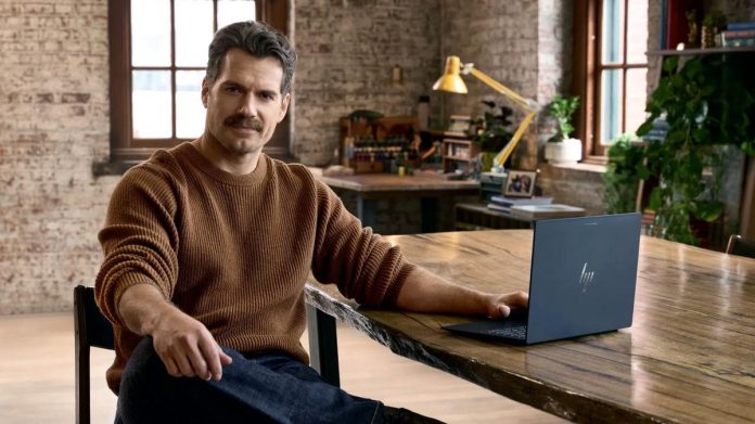 post-0-henry-cavill-se-une-a-google-para-crear-un-videojuego-basado
